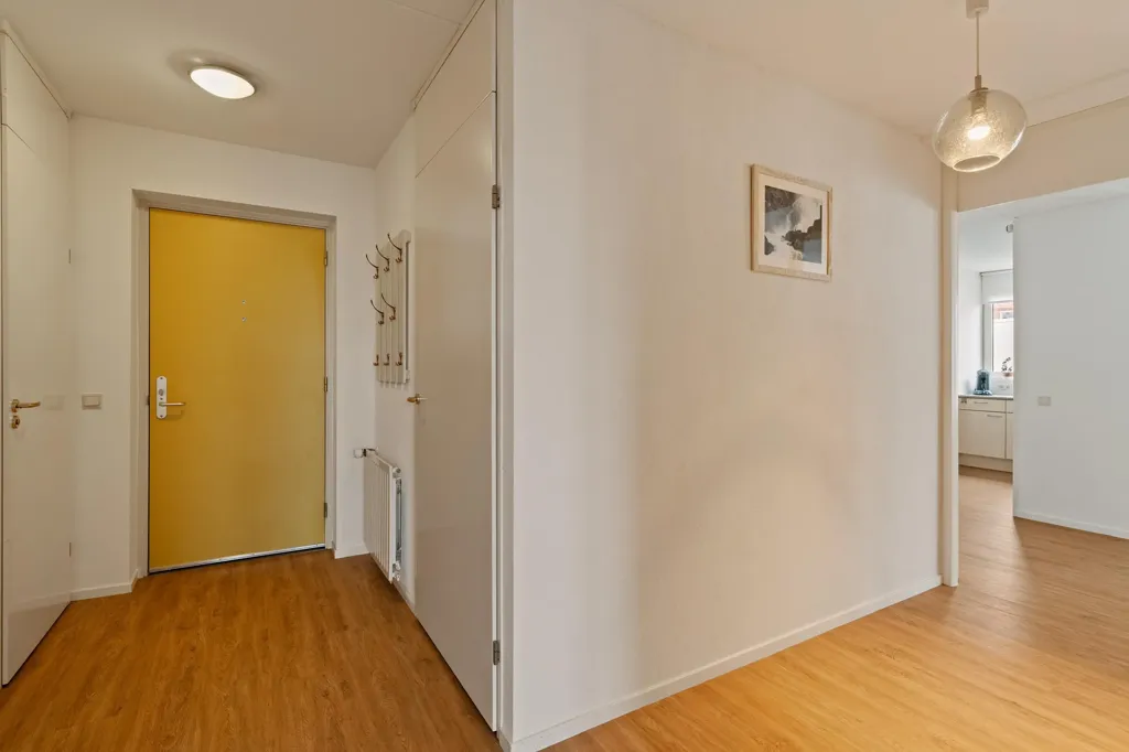 hallway_entrance