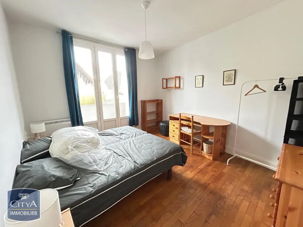 Chambres - Appartement Meublé avec Balcons à Grenoble
