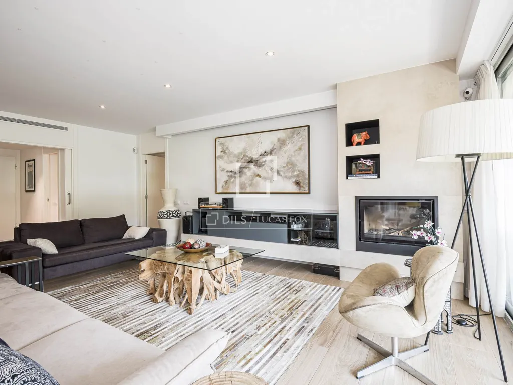 Elutuba - Apartment with Pool and Terrace in Sant Cugat