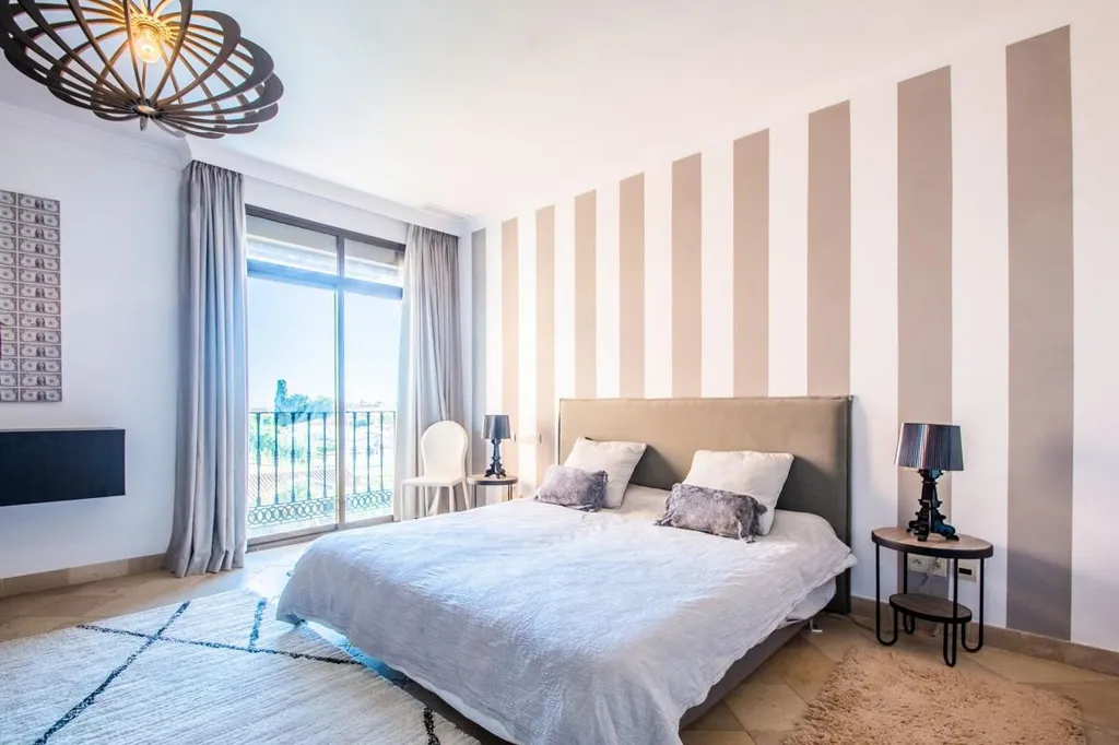 Chambres - Beachfront Penthouse with Jacuzzi in Estepona