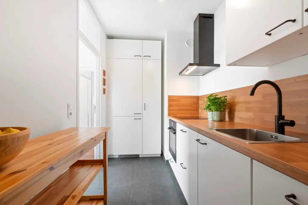 Cuisine - Modern Corner Flat with Panoramic View in Haarlem