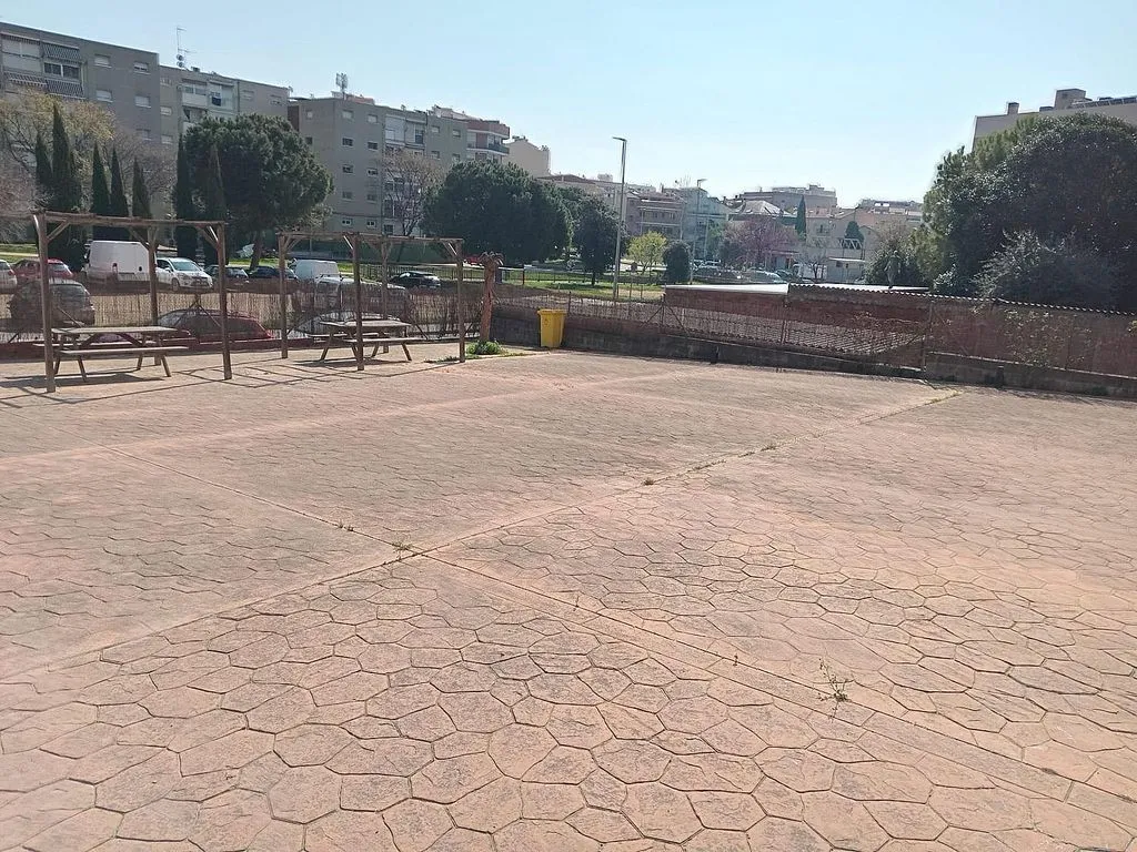 Ground Floor Flat with Garden in Ripollet