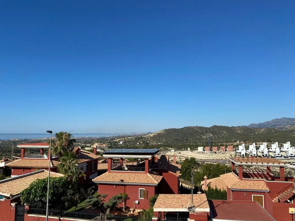 Balcon - Chalet with Pool and Terrace in Cala de Finestrat