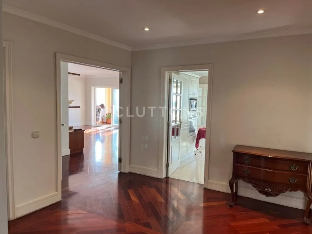 Entrée - Luxury Apartment with Pool in Monte Estoril, Cascais