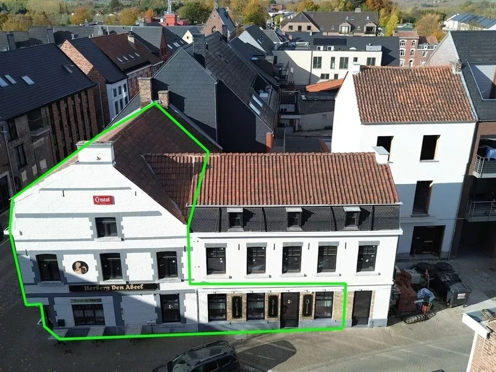 Vue aérienne - Horeca avec Appartement en Centre-ville à Borgloon