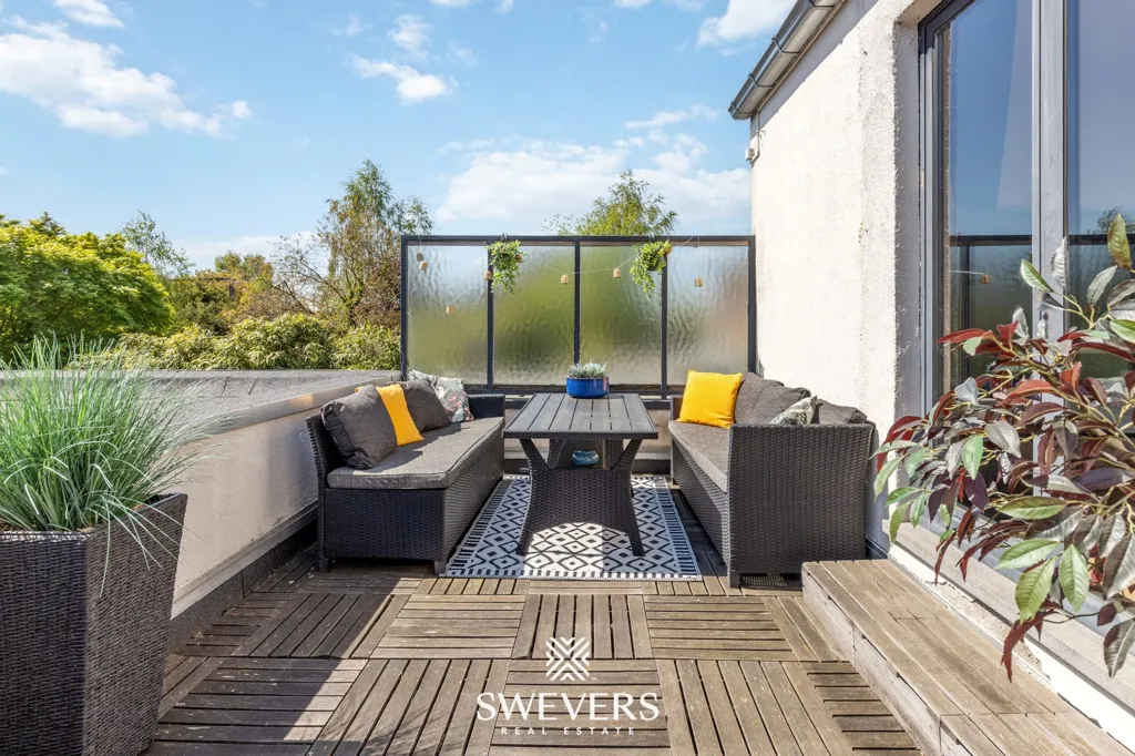 Terrasse - Duplex Rénové avec Terrasse à Hasselt