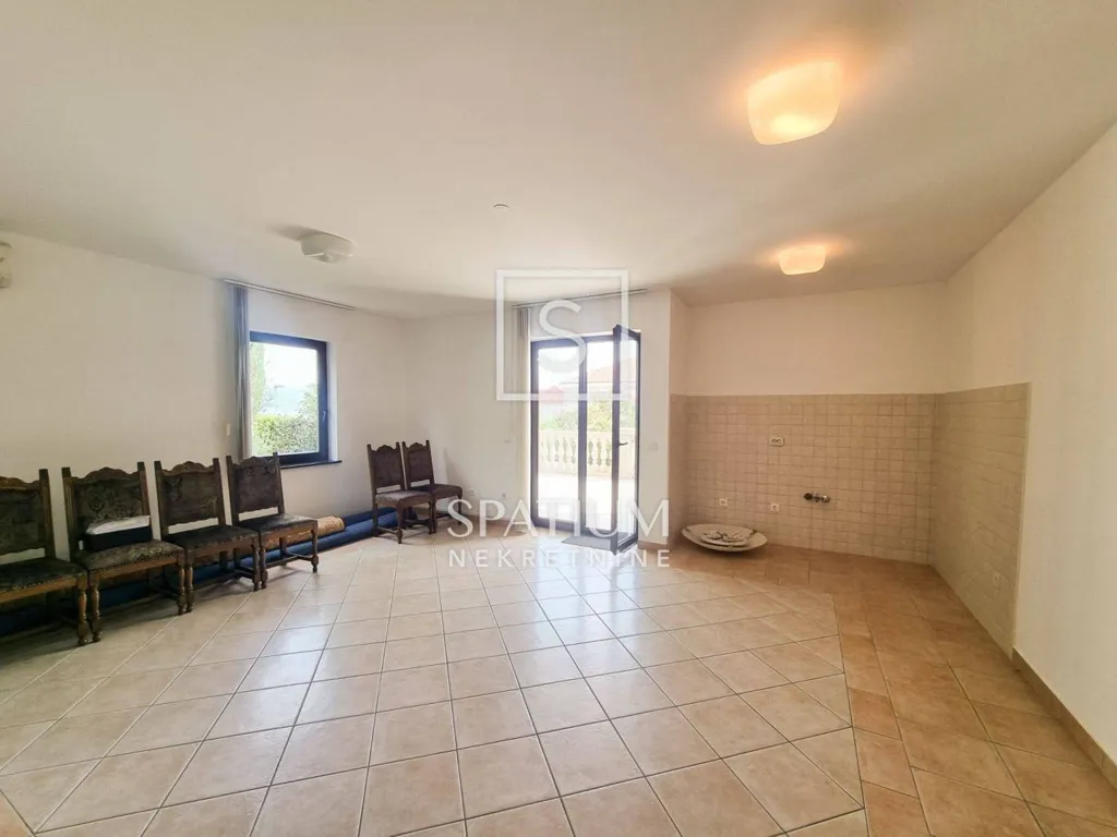 Esik - Duplex with Garden in Novi Vinodolski