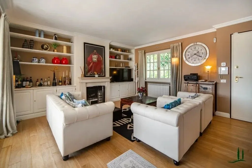 Living Room - Luxury Villa with Pool in Pietrasanta