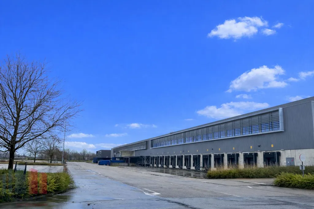 Extérieur - Bâtiment Industriel Stratégique à Beringen
