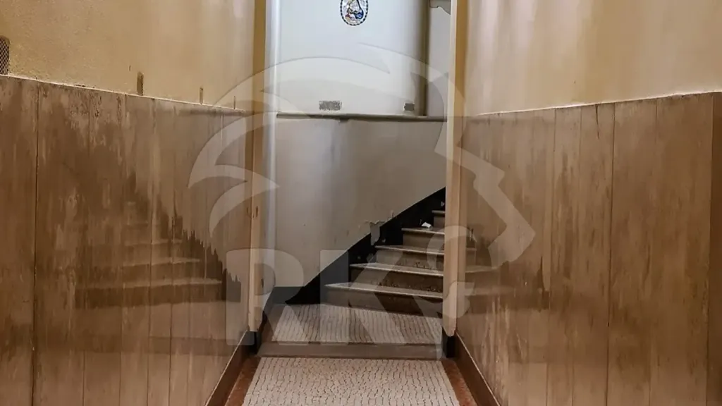 Entrée - Armed Bilocale in Bologna's Quadrilatero