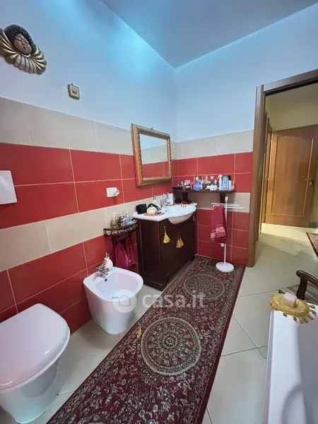 Salles de bain - Modern Apartment with Balcony in Potenza