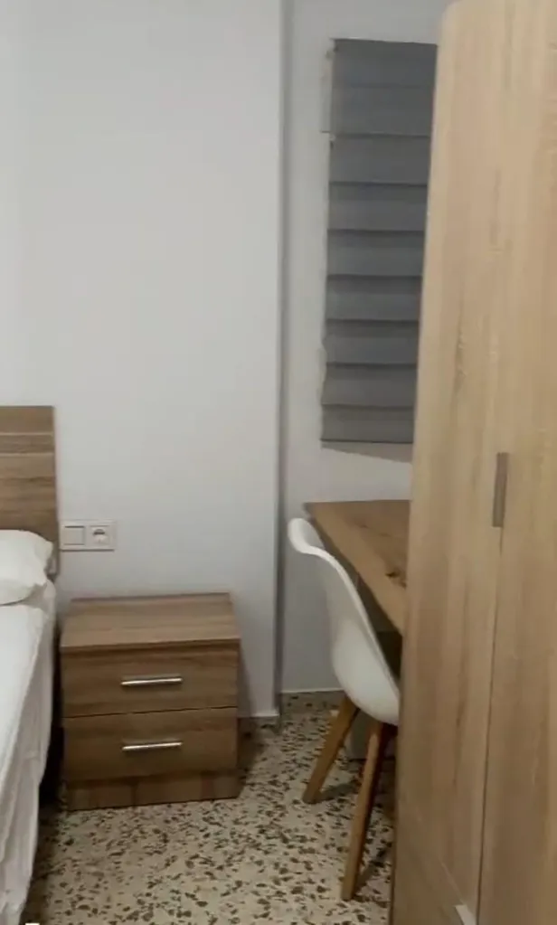 Camere da letto - Student Flat with Lift in San Ildefonso, Granada