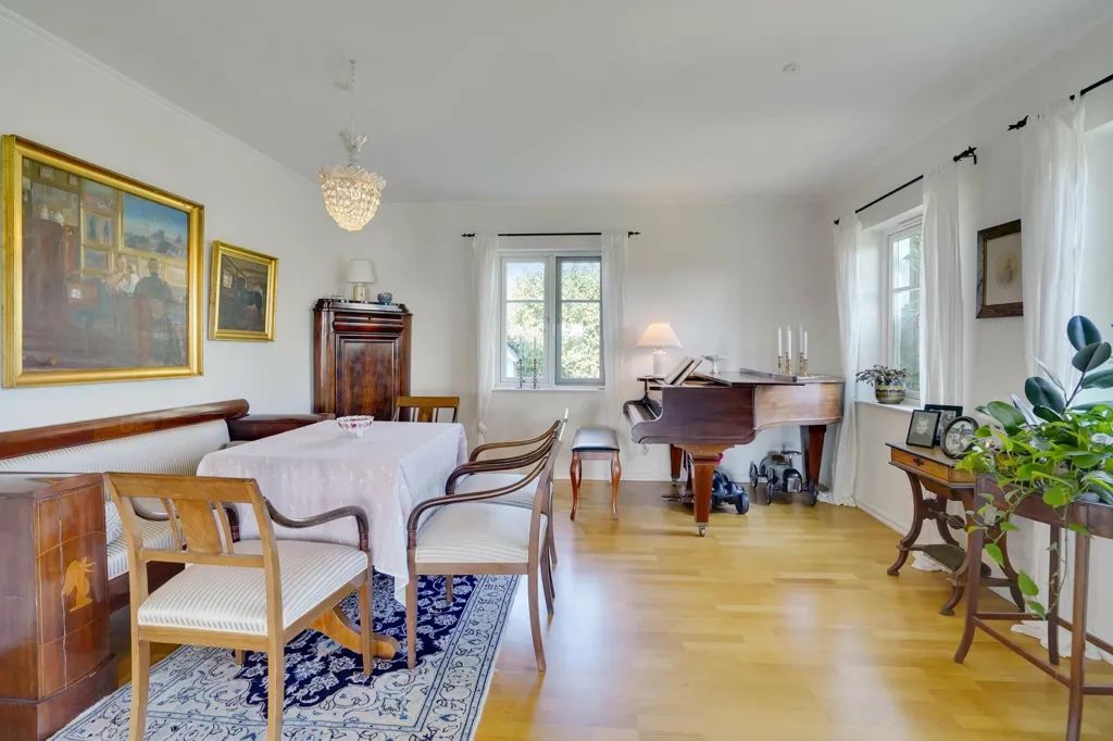 Salle à manger - Modern Farmhouse with Equestrian Facilities near Himmelbjerget