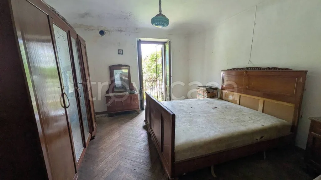 Chambres - Rustic Villa to Renovate in Roccavione