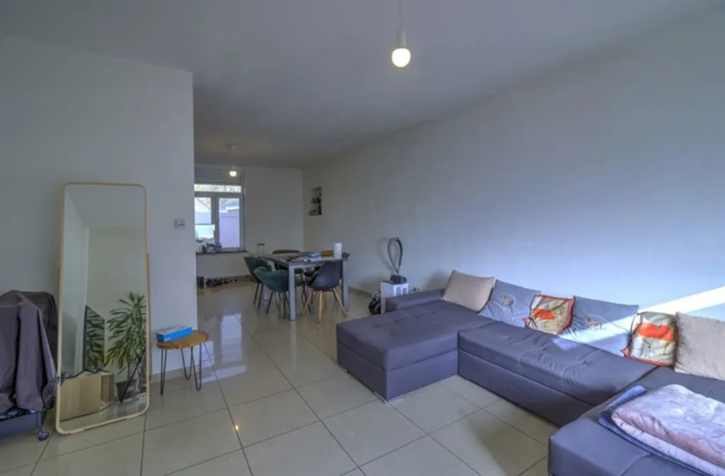 Elutuba - Two-Bedroom Apartment with Garden Access in Saint-Nicolas