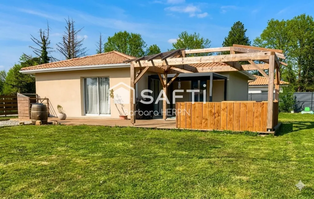 Aed - Modern House with Large Plot in Salles