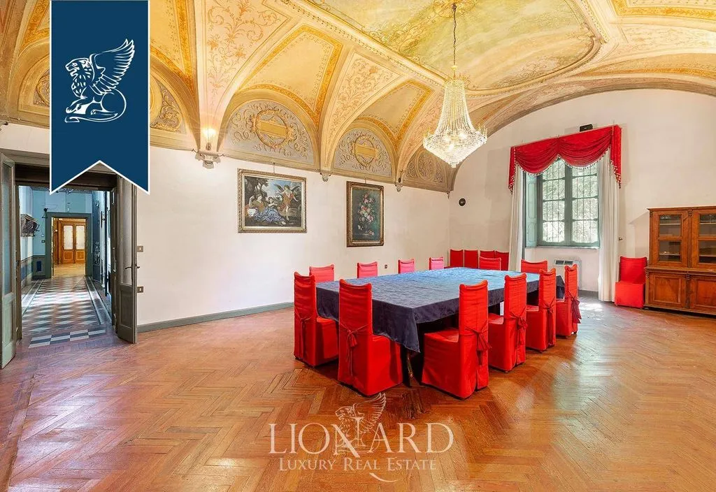 Sala da pranzo - 15th-Century Palace with Tower in Lombardy