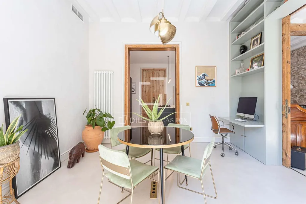 Salle à manger - Refurbished Apartment with Central Patio in Barcelona