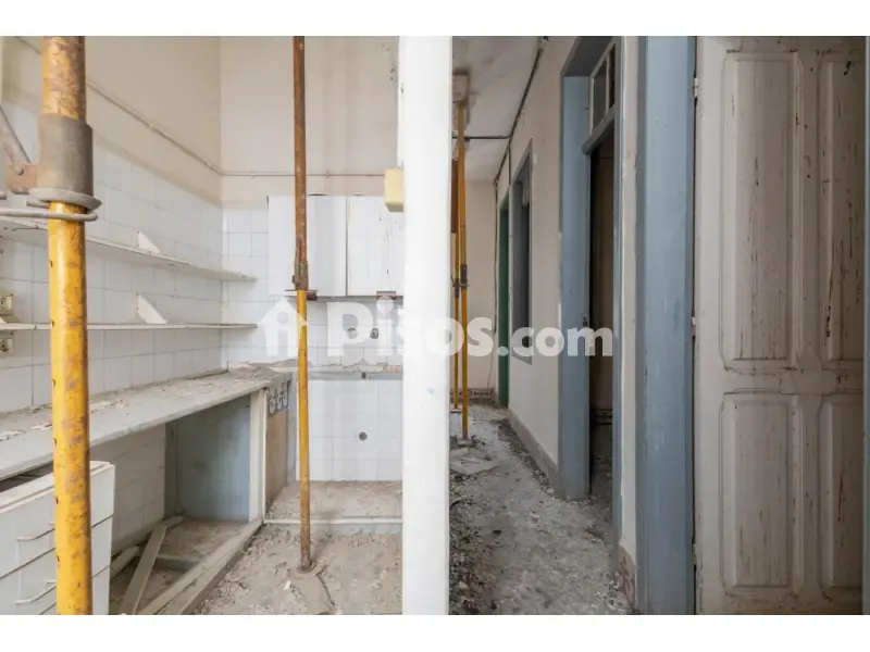 Cuisine - Charming 1920s House for Renovation in Toscal