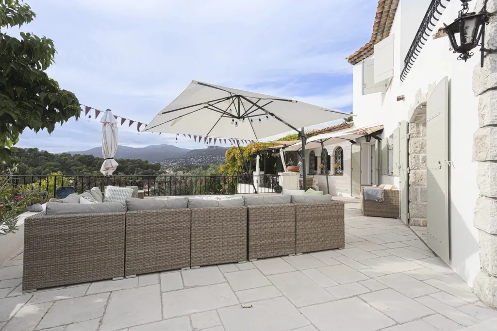 Terrass - Villa with Panoramic Sea View in La Gaude