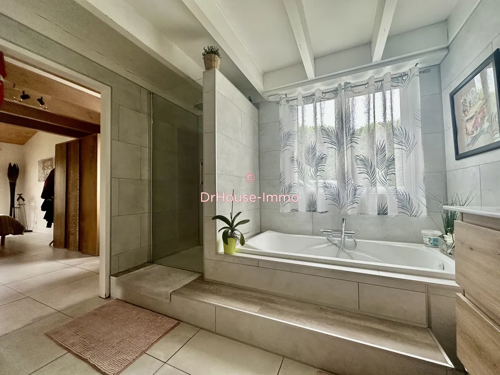 Vannitoad - Residence with Pool on Salles Heights