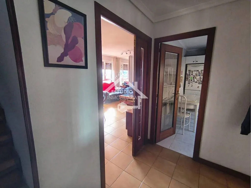 Entrée - House with Terrace and Garage in Mendavia