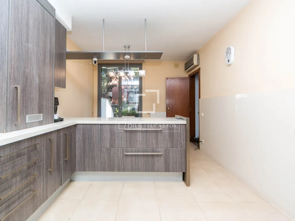 Cucina - Luxury Villa with Pool in Gavà Mar