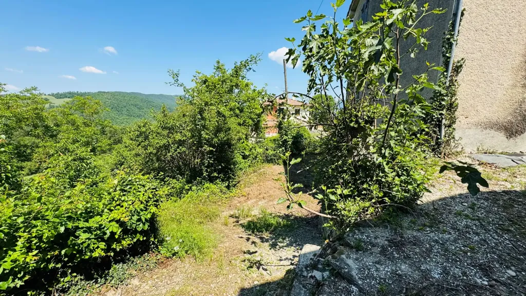 Jardin - Cottage for Renovation in Crocicchio, Gualdo Tadino