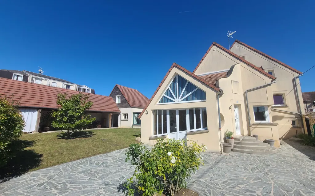 Extérieur - Maison d'Architecte avec Terrasse à Château-Thierry
