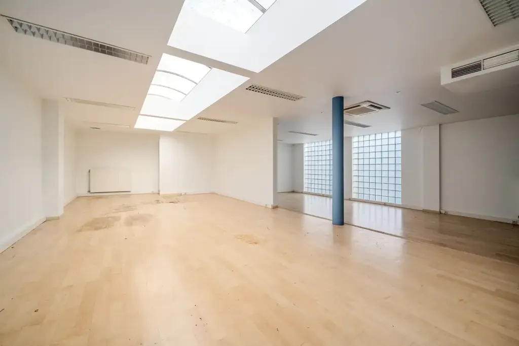 Stanze - Commercial Property with Residential Unit in Kruisem