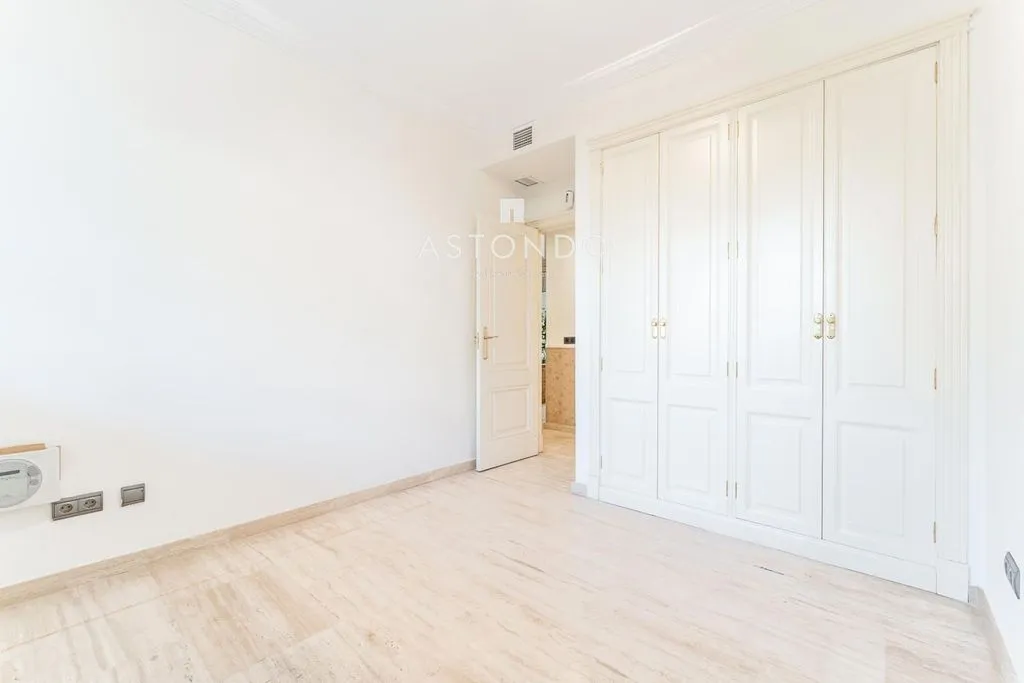 Chambres - Luxury Townhouse with Pool in Madrid
