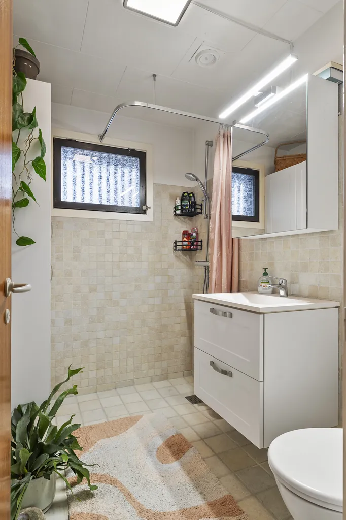 Salles de bain - Maison 4 pièces à Holbæk
