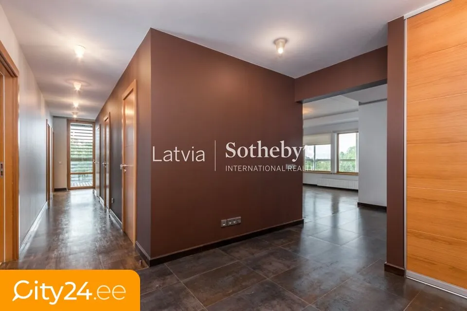 Esik - Apartment with Fireplace in Riga Centre