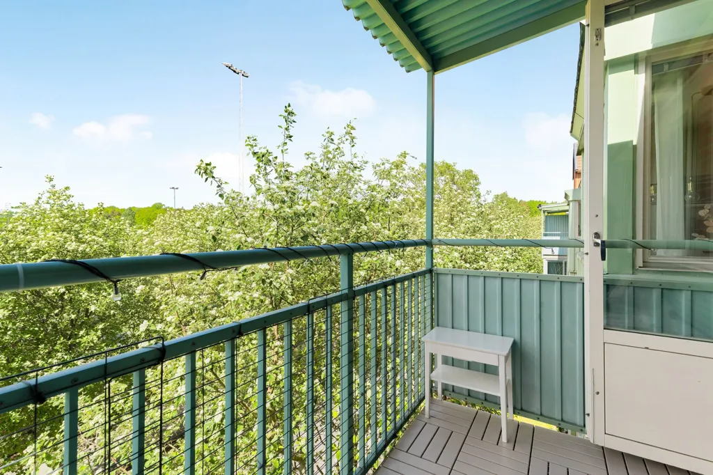 Rõdu - Apartment with West-Facing Balcony in Skarpnäck