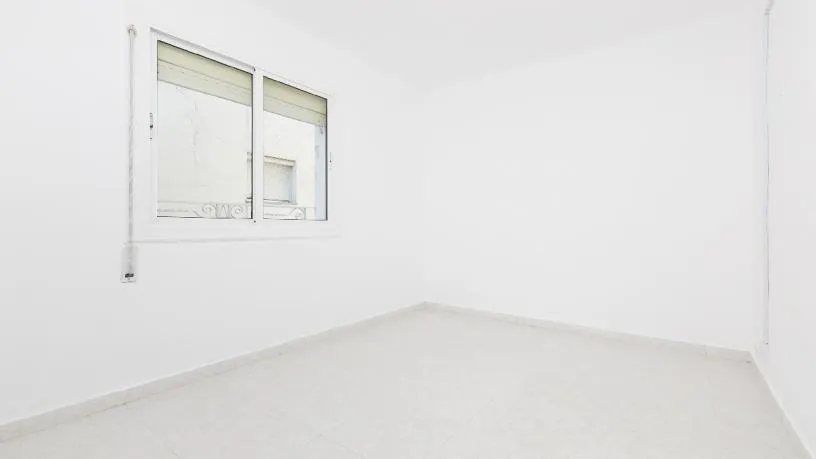 Toad - Alcove Flat with Balcony in Sabadell