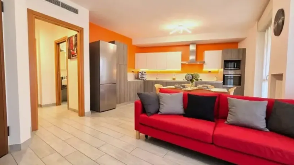 Soggiorno - Versatile Apartment with Balcony in Alba