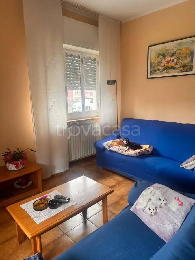 Living Room - Two-Unit Apartment with Private Garden in Calolziocorte