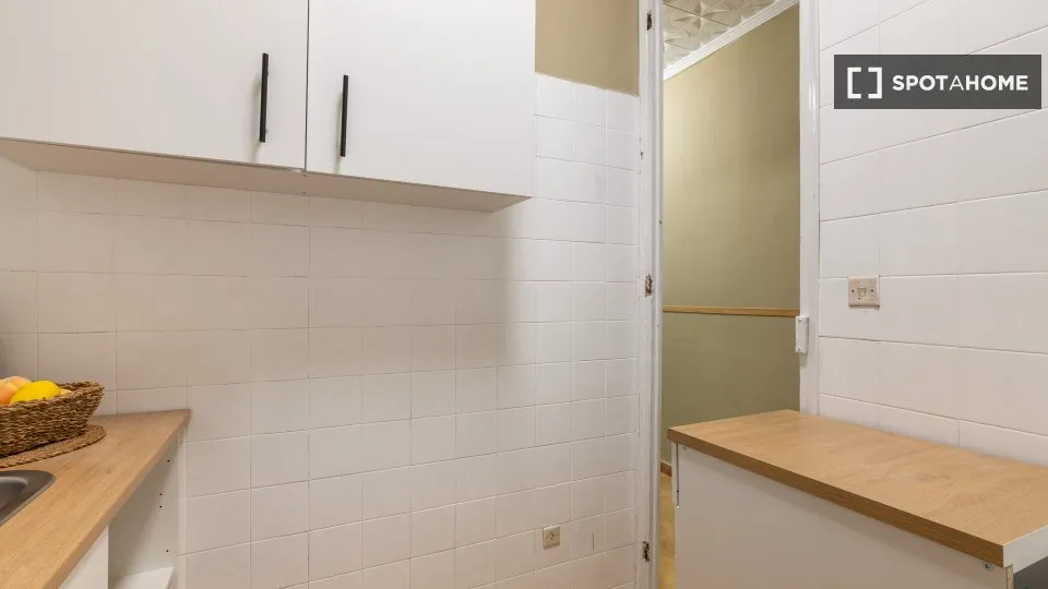Cuisine - Shared Flat with 6 Rooms in L'Antiga Esquerra