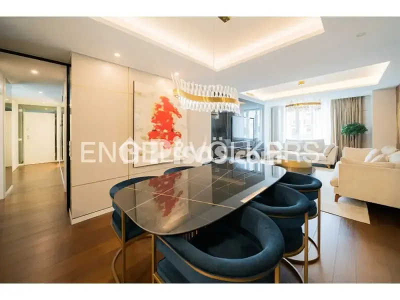 Sala da pranzo - Luxury Apartment with Rooftop Pool in Gran Vía