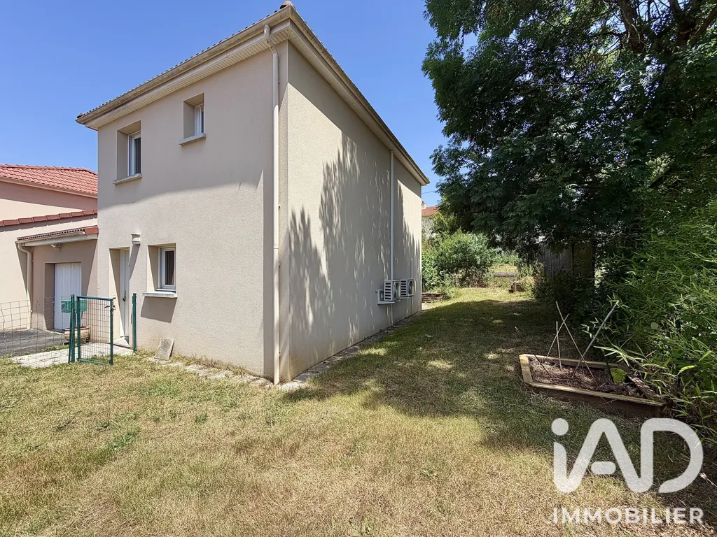 Jardin - Maison Moderne avec Terrasse à Limoges