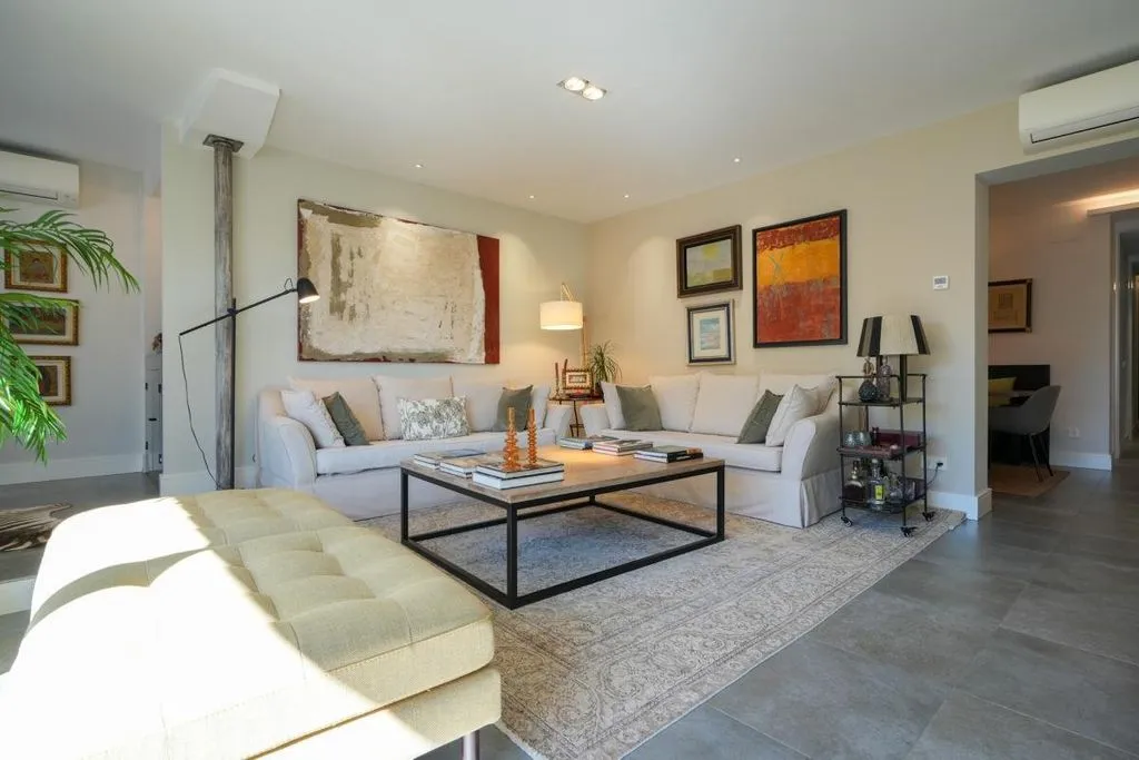 Séjour - Luxury Apartment with High Ceilings in Madrid