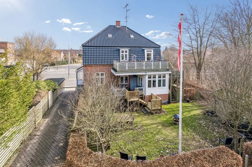 Välivaade - Villa Apartment with Garden in Hellerup