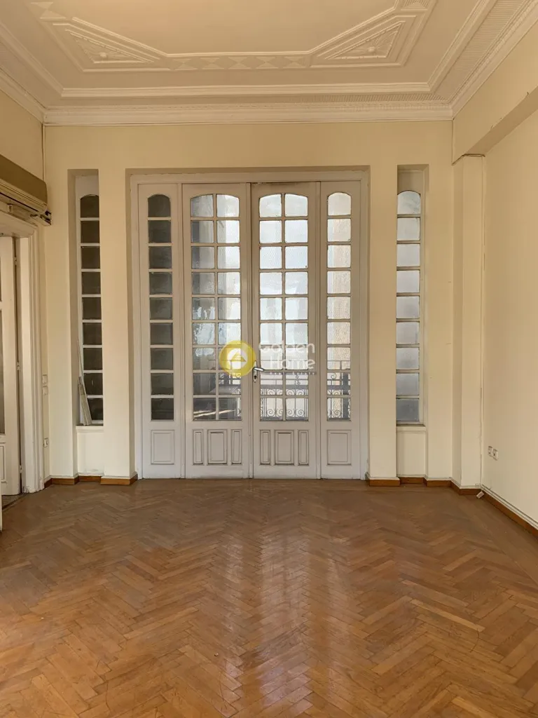 Appartement 15 pièces à GR