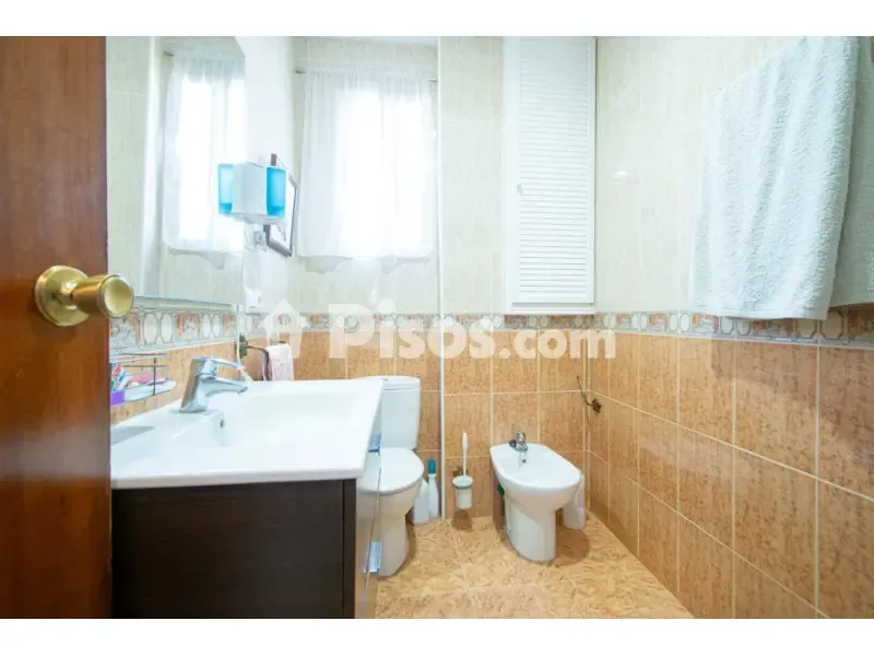Vannitoad - Chalet with Extensive Garden in Nuevo Bulevar