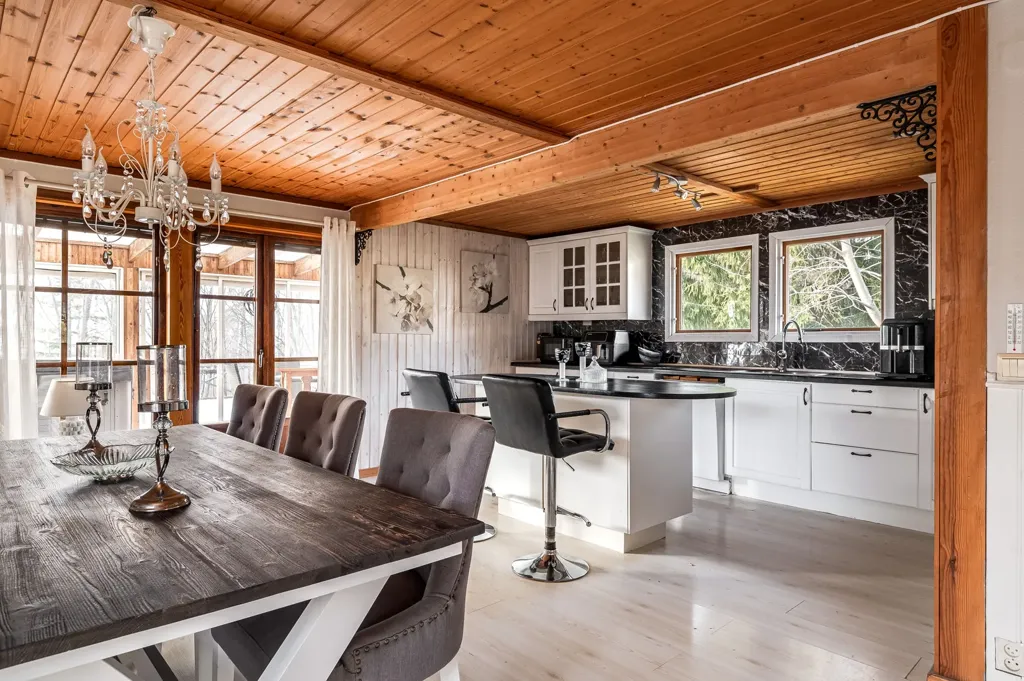 Söögituba - Detached House with Spa in Västanvik
