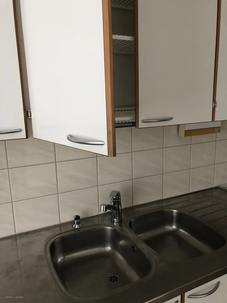 Cuisine - Bright Apartment with Balcony in Heinola