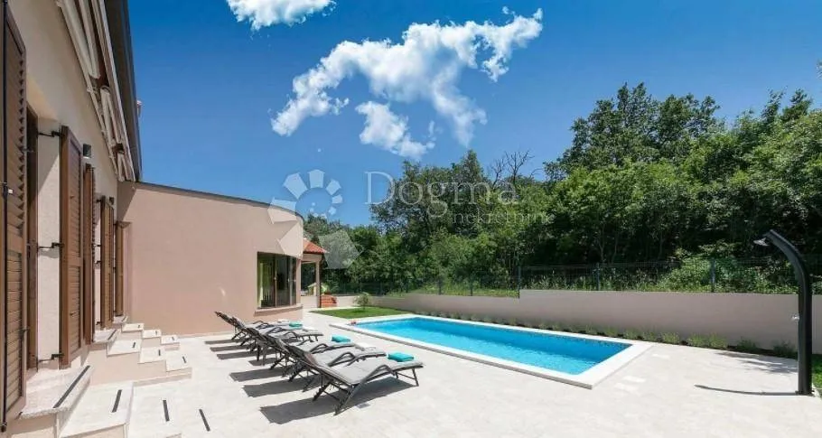 Piscina - Modern Villa with Pool near Labin