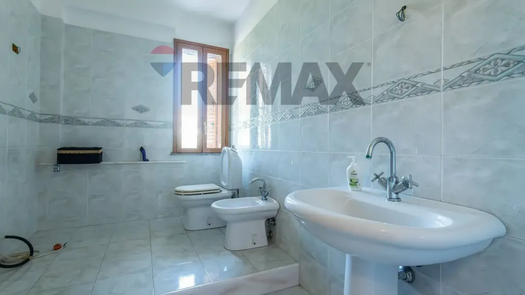 Vannitoad - Spacious Apartment with Triple Exposure in Lentini