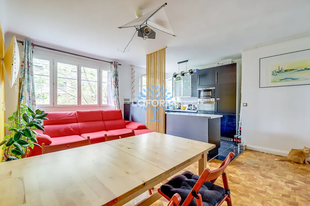 Söögituba - 3-Piece Flat with Balcony in Paris 4th
