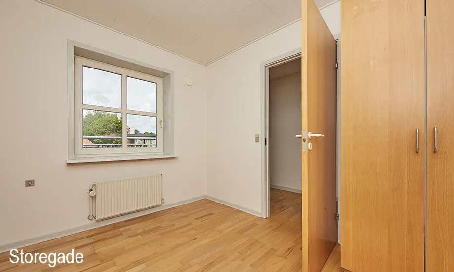 Rooms - 3-Bedroom Flat with Garden in Ølgod